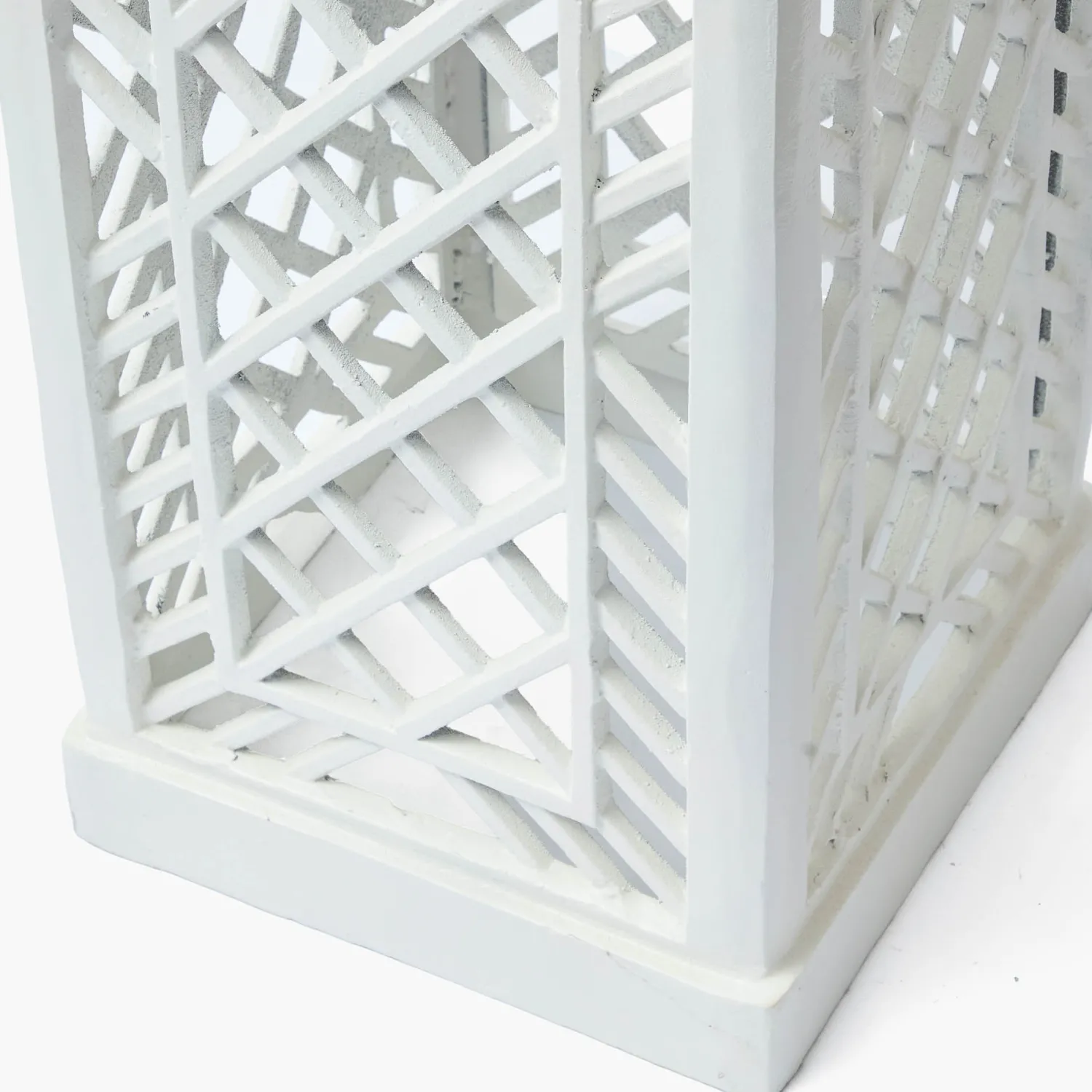 Mrs. Alice Adelaide White Lattice Urn & Pedestal< Vases | Vases & Planters