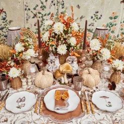 Mrs. Alice Alathea Caramel Linen Napkins (Set of 4)< Napkins | Mrs. Alice Monogram