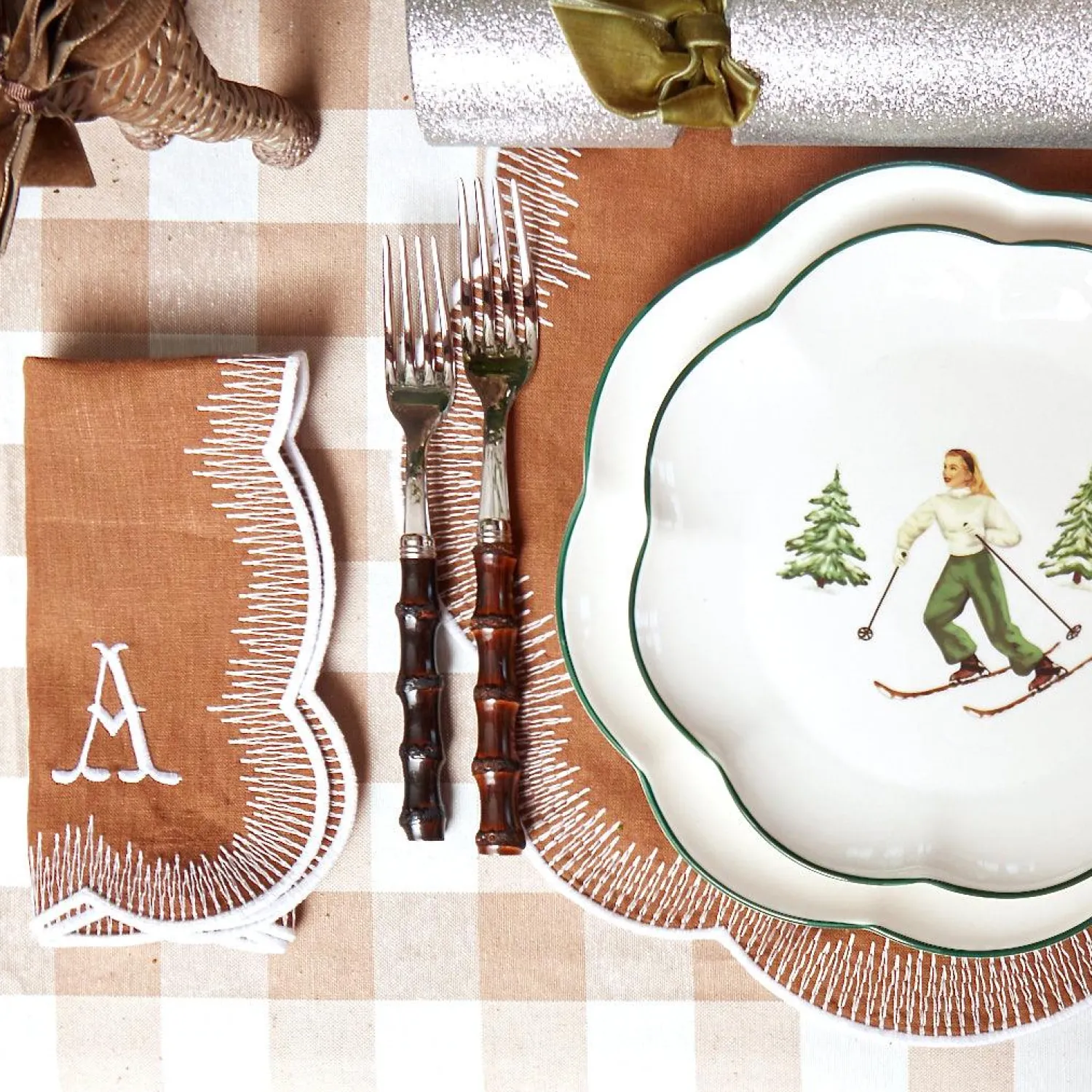 Mrs. Alice Alathea Caramel Linen Napkins (Set of 4)< Napkins | Mrs. Alice Monogram