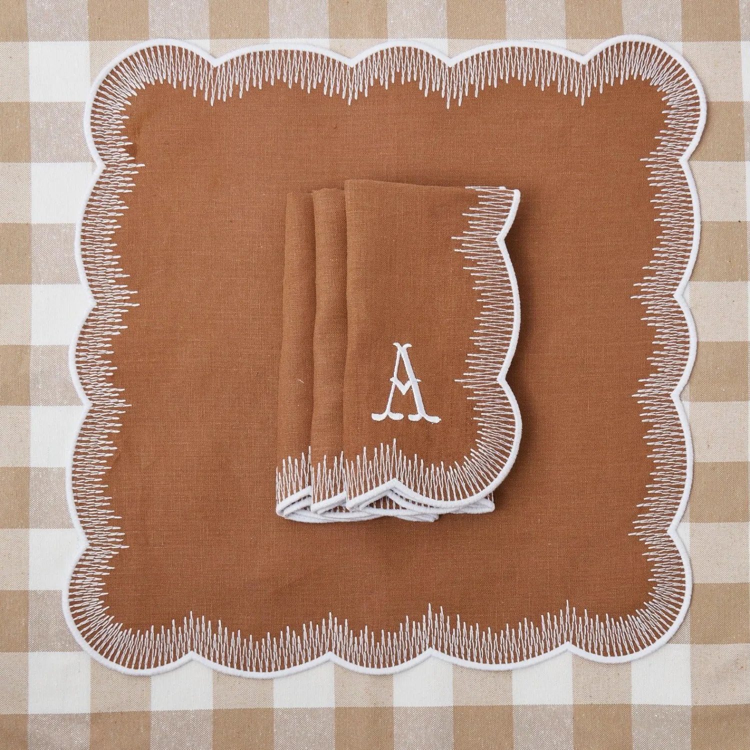 Mrs. Alice Alathea Caramel Linen Napkins (Set of 4)< Napkins | Mrs. Alice Monogram