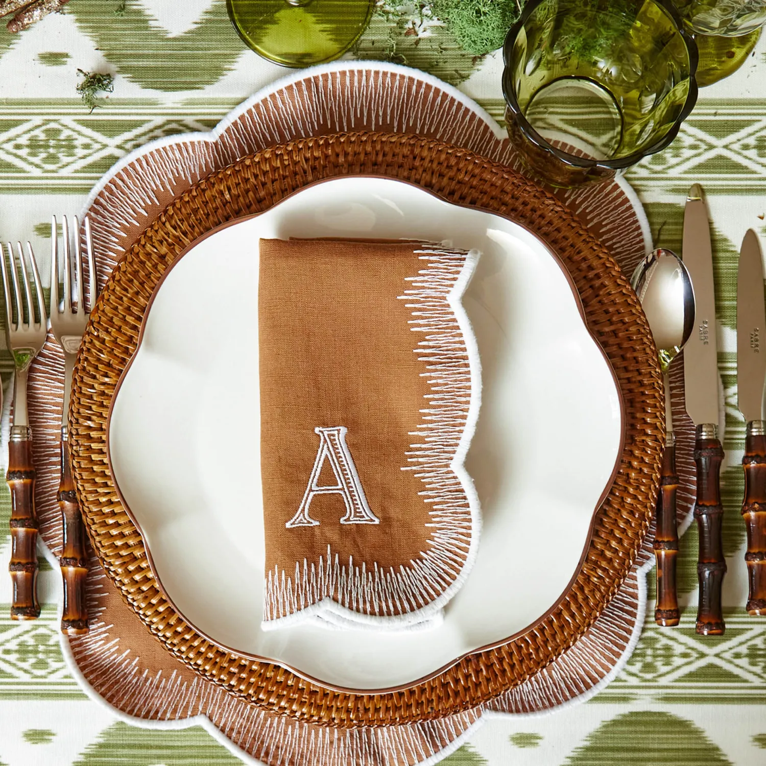 Mrs. Alice Alathea Caramel Linen Napkins (Set of 4)< Napkins | Mrs. Alice Monogram
