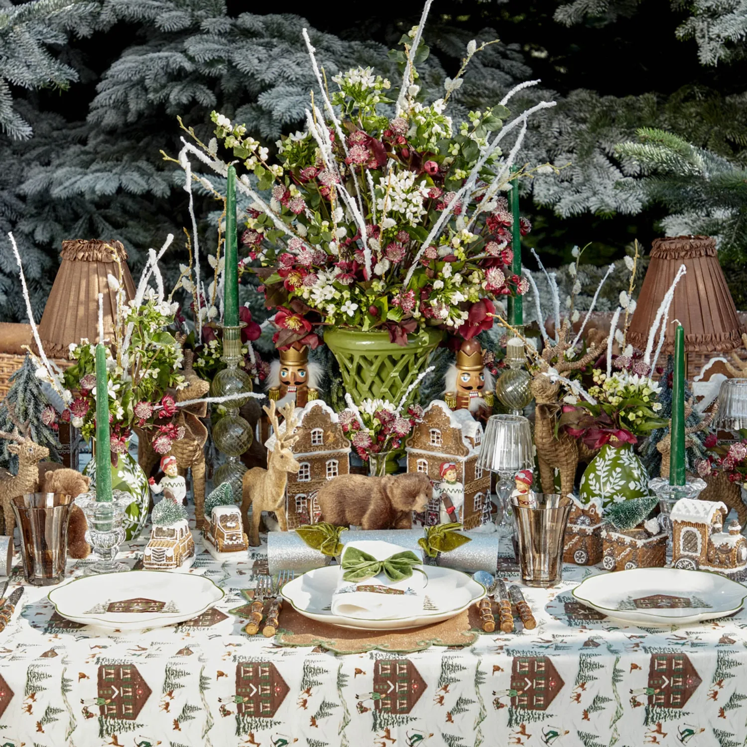 Mrs. Alice Alpine Chalet Dinner & Starter Plates (Set of 8)< Crockery Sets