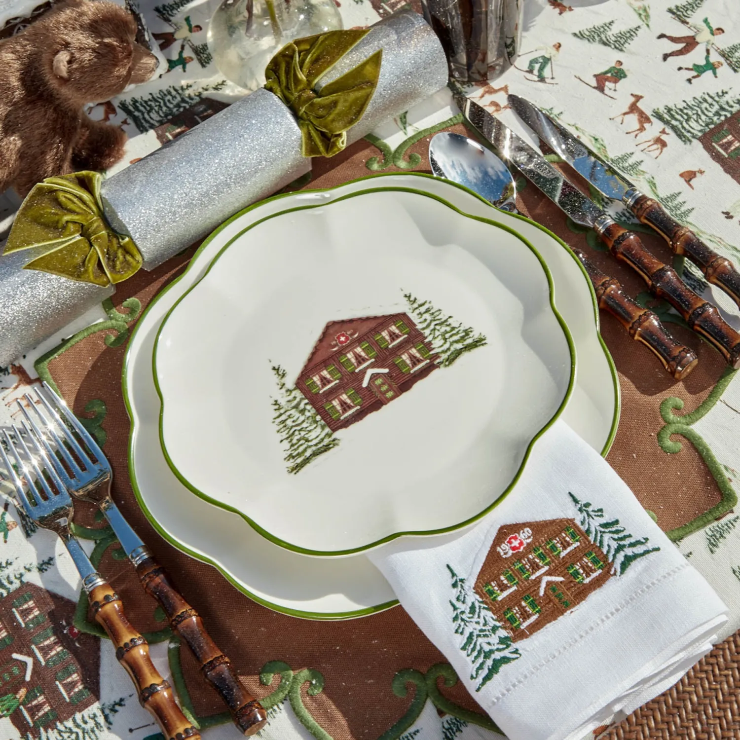 Mrs. Alice Alpine Chalet Dinner & Starter Plates (Set of 8)< Crockery Sets