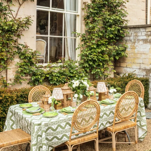 Mrs. Alice Apple Green Isabella Napkins (Set of 4)< Summer Table Linen | Napkins