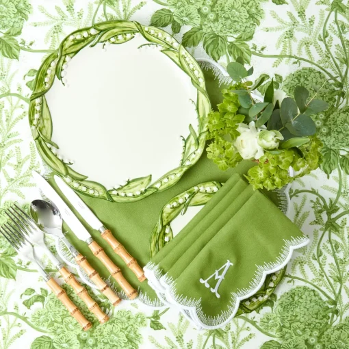 Mrs. Alice Apple Green Isabella Round Placemats (Set of 4)< Summer Table Linen | Placemats