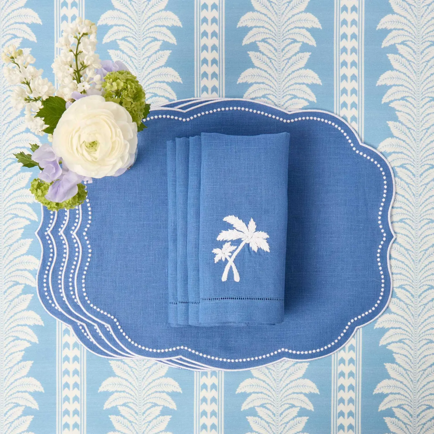 Mrs. Alice Blue Linen Eloise Placemats & Palm Tree Napkins (Set of 4)< Summer Table Linen
