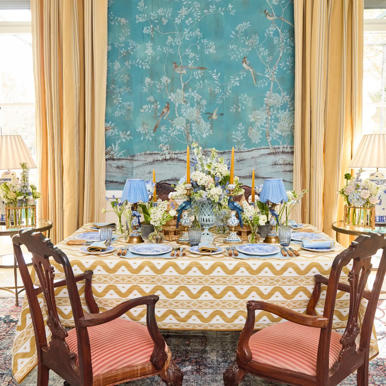 Mrs. Alice Blue Parrot Rechargeable Lamp with Blue Lotus Deep Scallop Shade (18cm)< Rechargeable Table Lamps | Summer Lighting