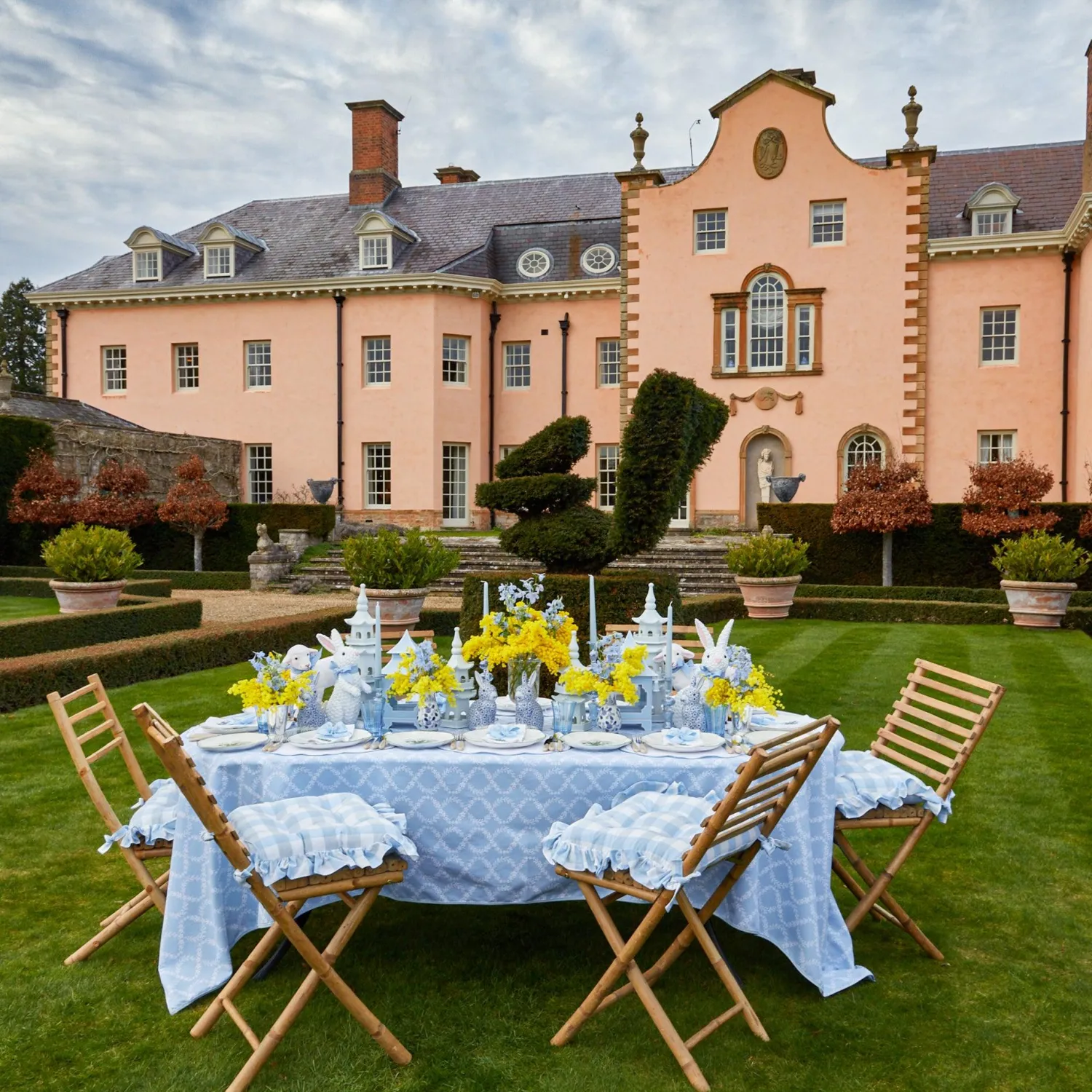 Mrs. Alice Blue Tulip Starter Plates (Set of 4)< Summer Crockery | Starter Plates