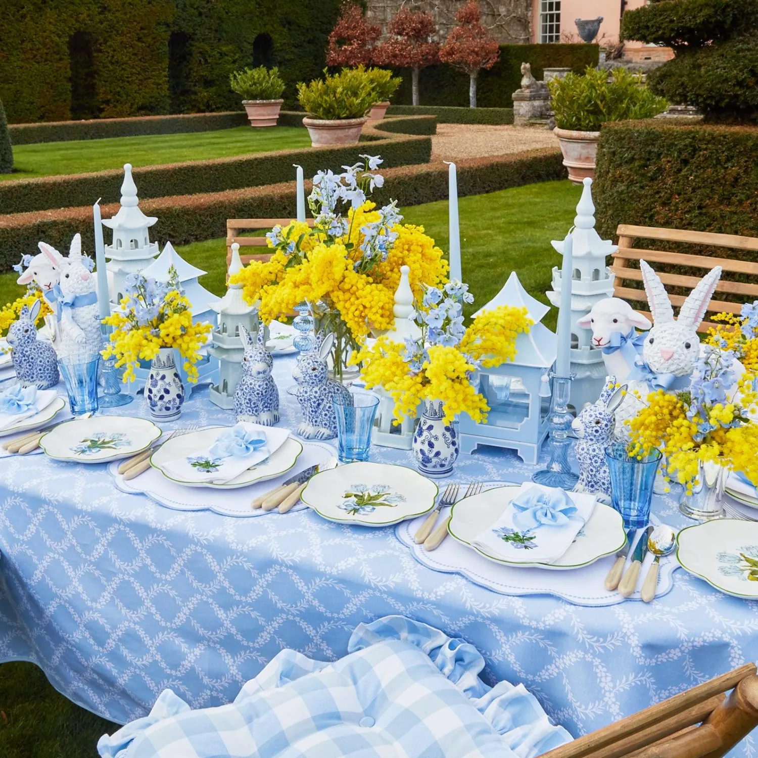 Mrs. Alice Blue Tulip Starter Plates (Set of 4)< Summer Crockery | Starter Plates