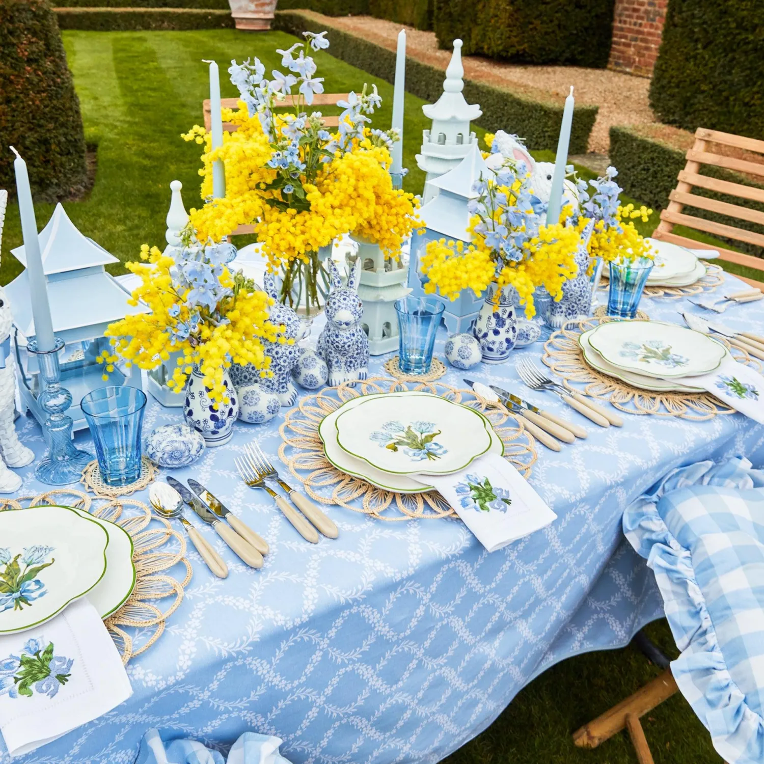 Mrs. Alice Blue Tulip Starter Plates (Set of 4)< Summer Crockery | Starter Plates