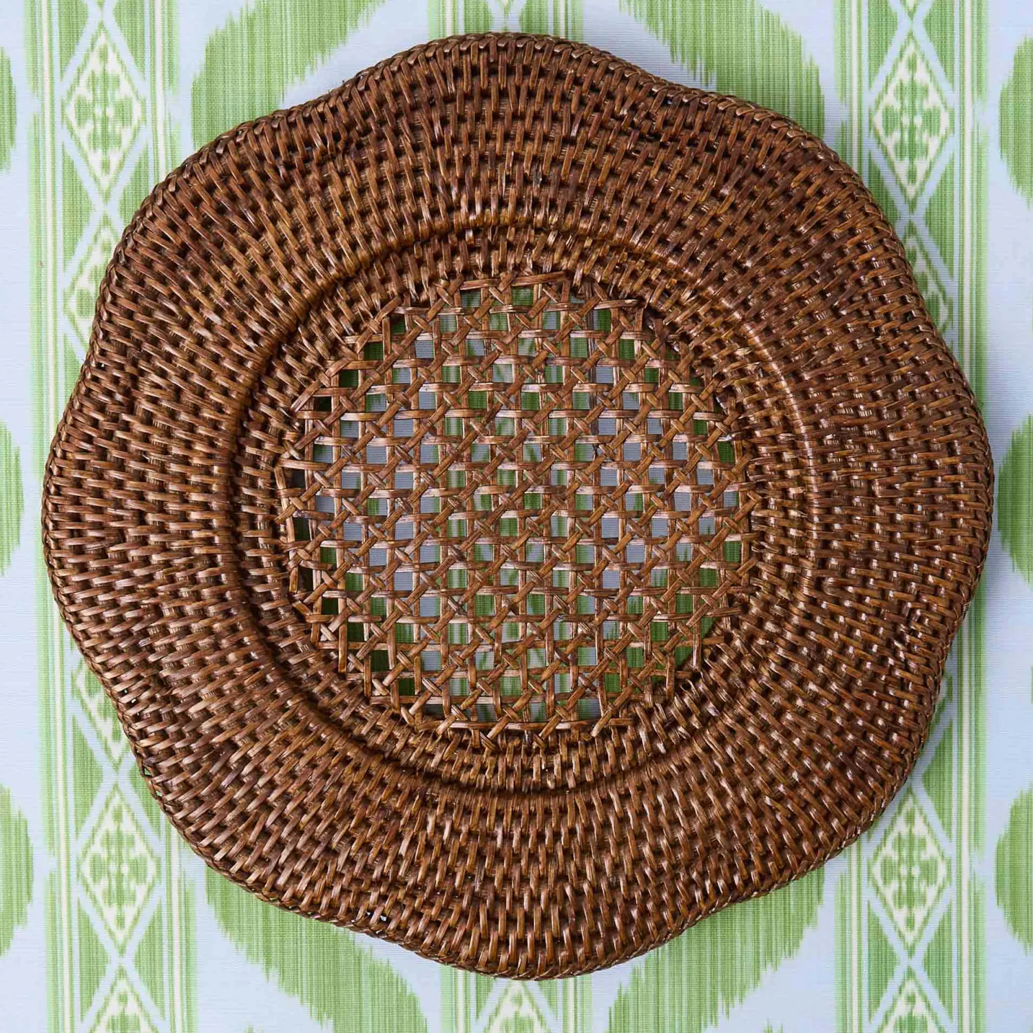 Mrs. Alice Brown Scalloped Rattan Charger Plates (Set of 4)< Summer Table Linen | Placemats