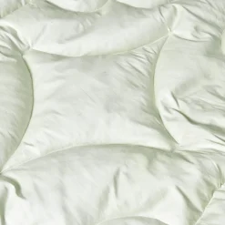 Mrs. Alice Celadon Silk Eiderdown< Bedding | For Her