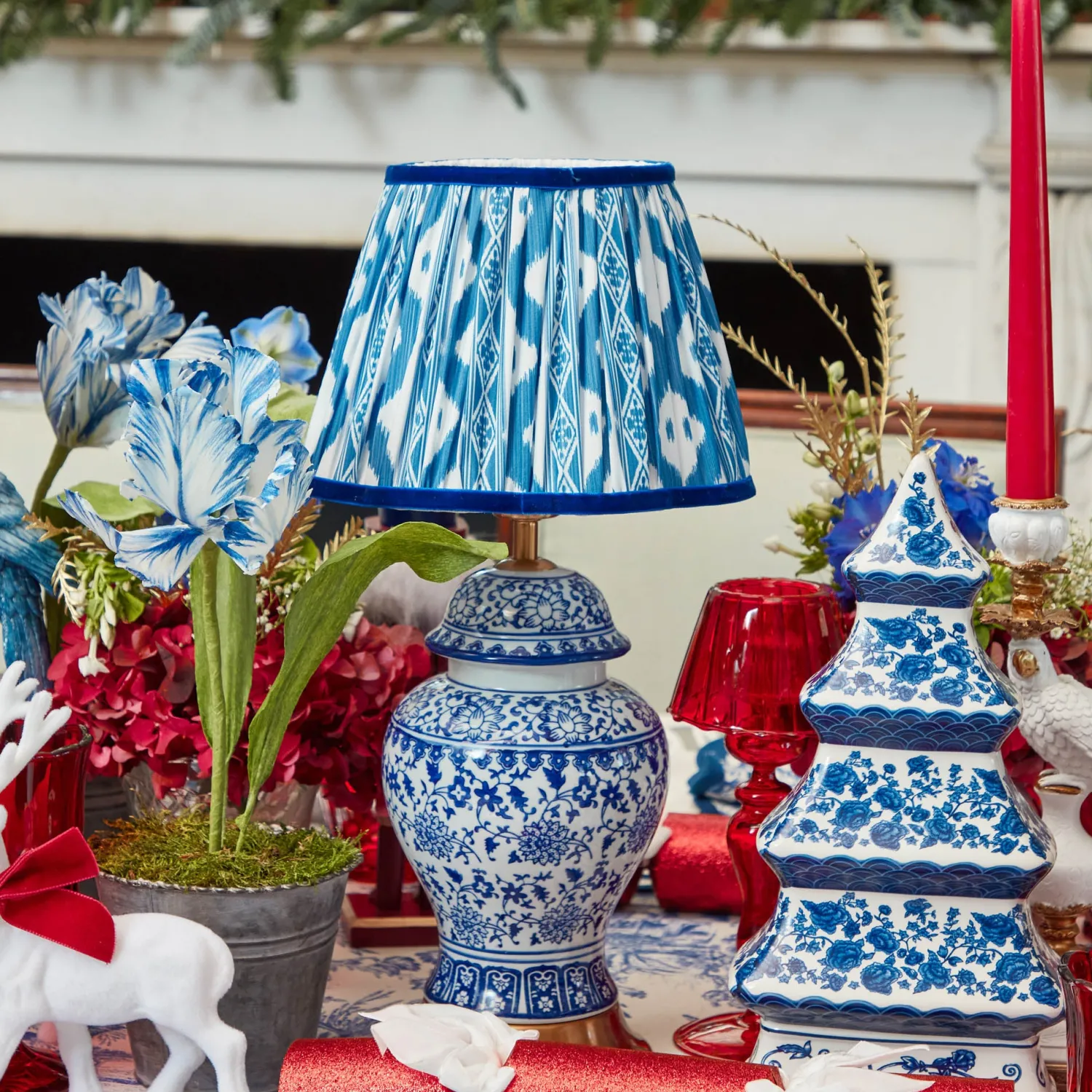 Mrs. Alice Chinoiserie Rechargeable Lamp< Rechargeable Table Lamps | Lamp Stands