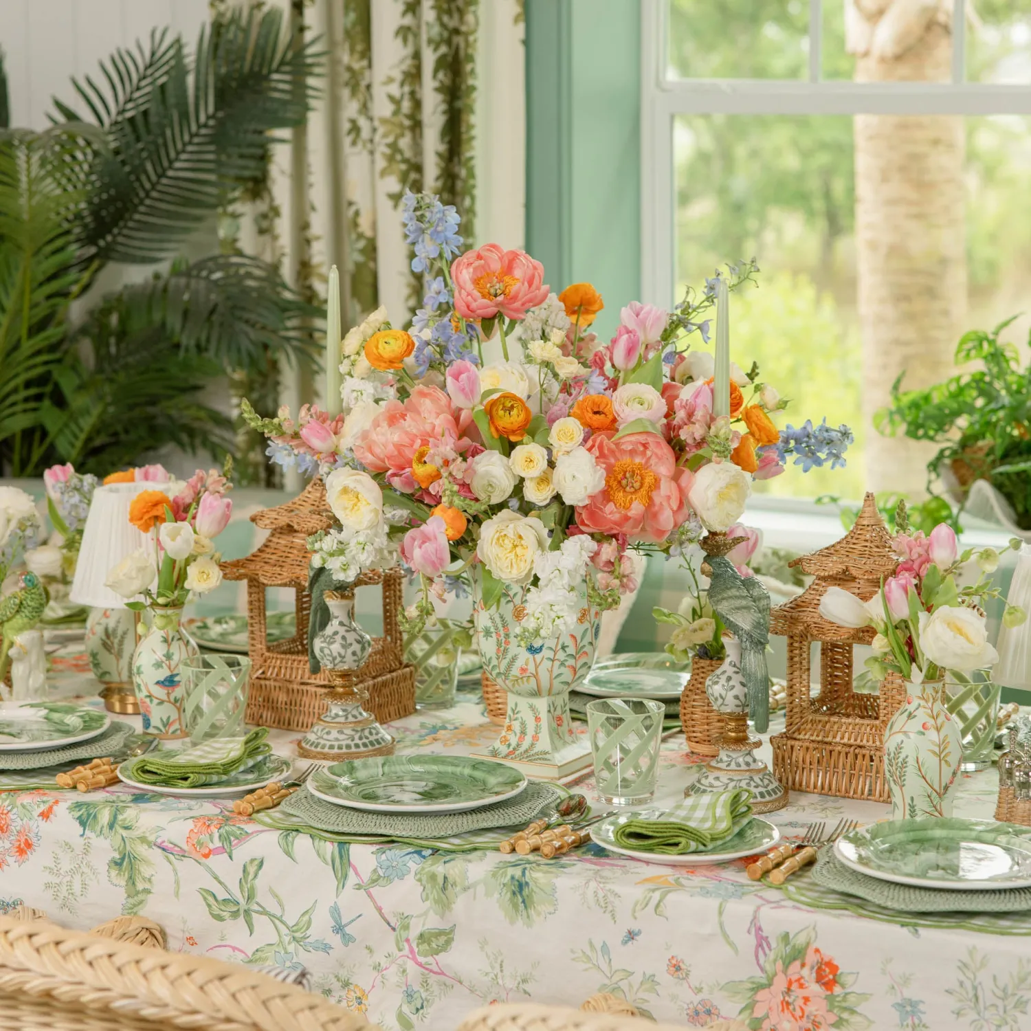 Mrs. Alice Chinoiserie Tole Bud Vases (Set of 3)< Vases | Vases & Planters