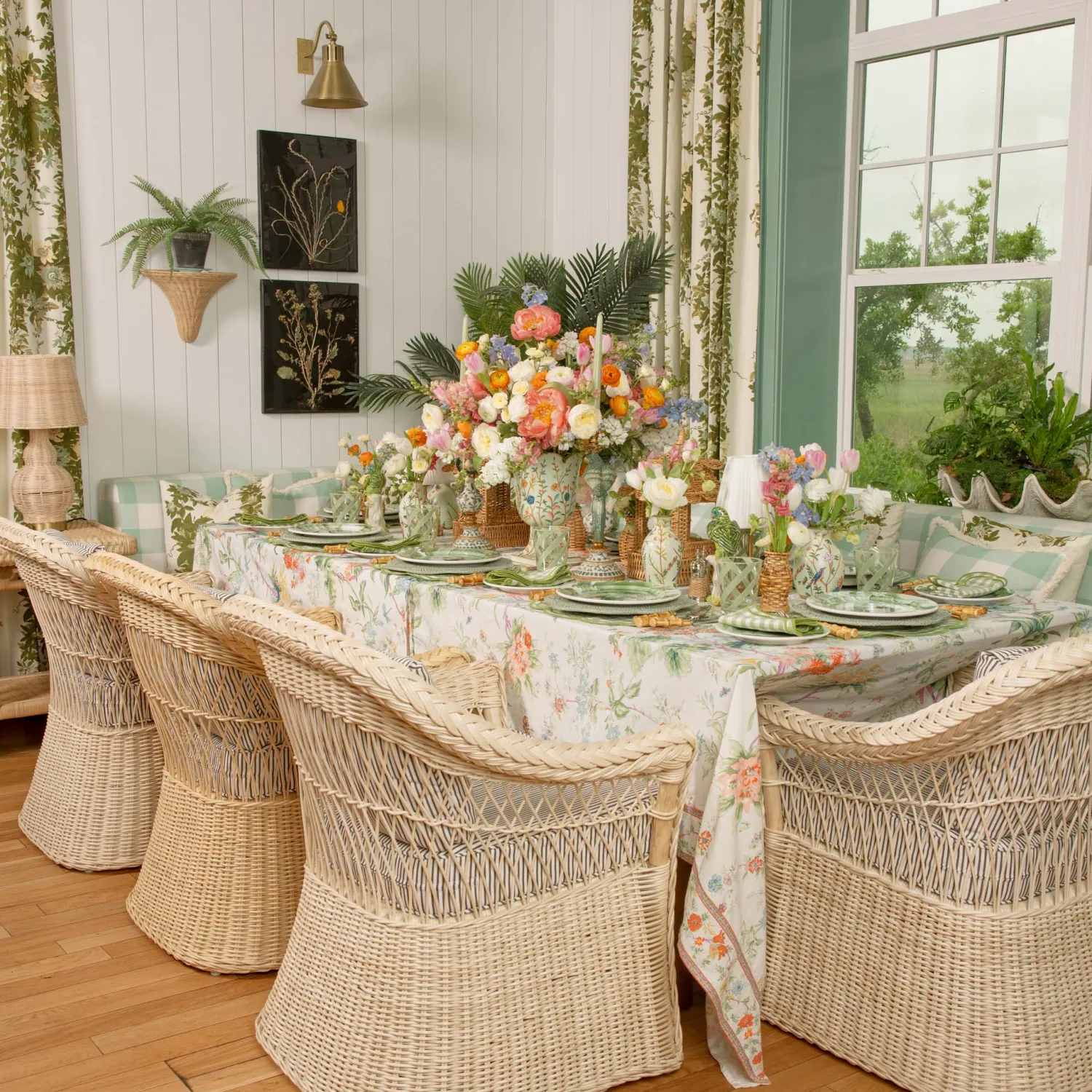 Mrs. Alice Chinoiserie Tole Bud Vases (Set of 3)< Vases | Vases & Planters