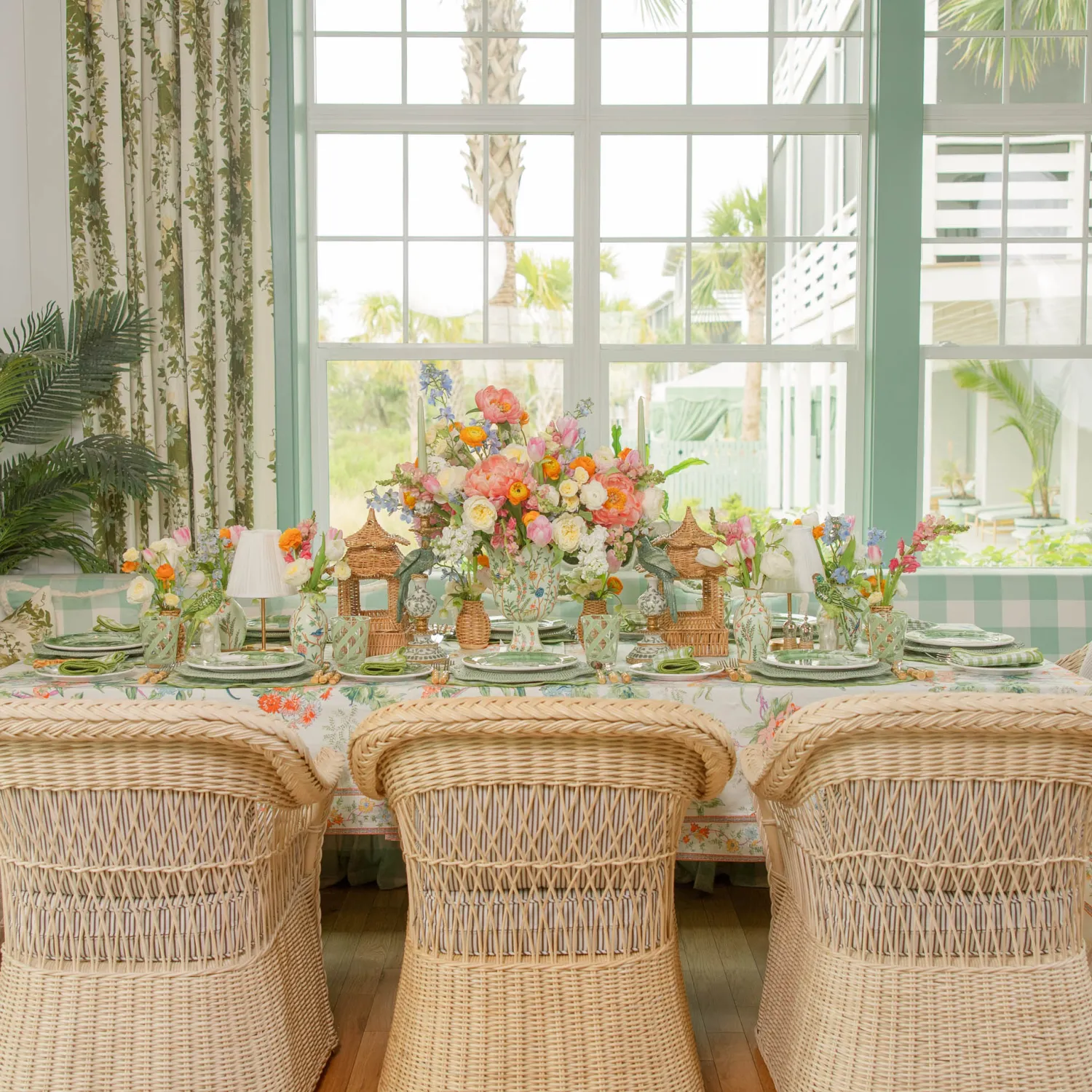 Mrs. Alice Chinoiserie Tole Bud Vases (Set of 3)< Vases | Vases & Planters