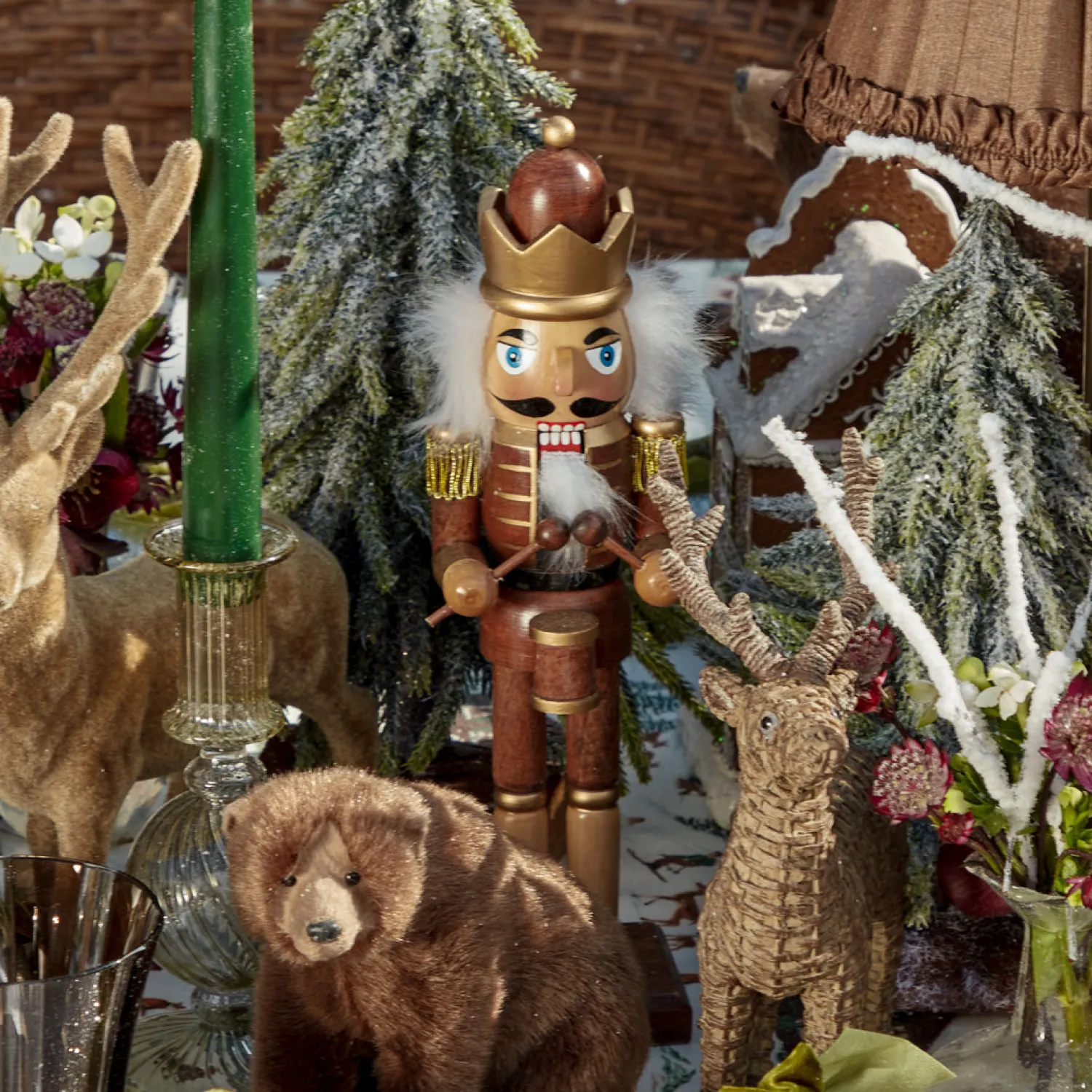 Mrs. Alice Chocolate Brown & Gold Nutcracker (Pair)< Christmas Decorations