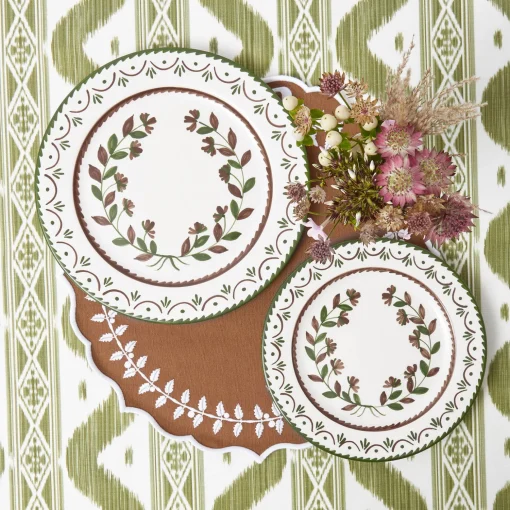 Mrs. Alice Chocolate Josephine Dinner Plate< Dinner Plates