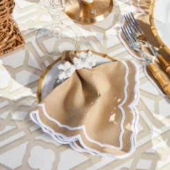 Mrs. Alice Coral Napkin Ring (Set of 4)< Napkin Rings & Bows