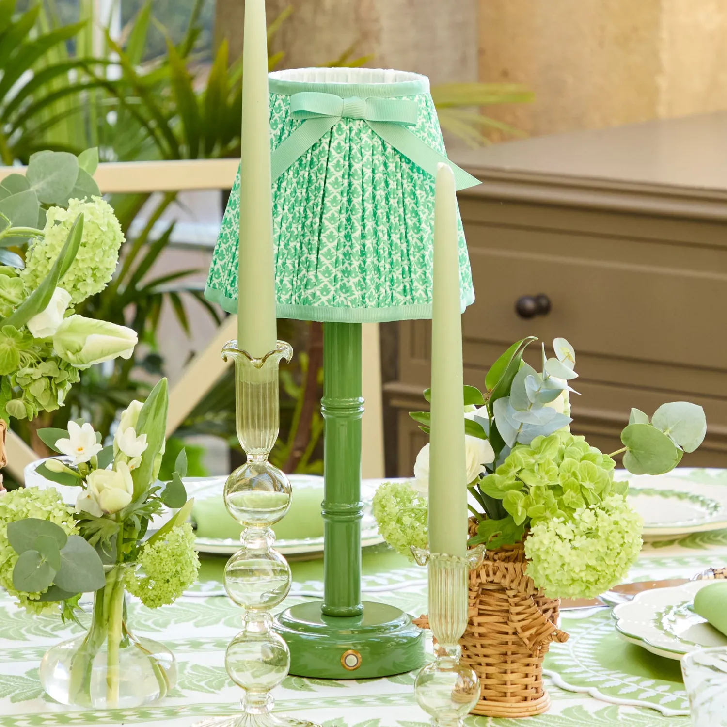 Mrs. Alice Eden Green Candle Holders (Pair)< Summer Glassware | Summer Candleware