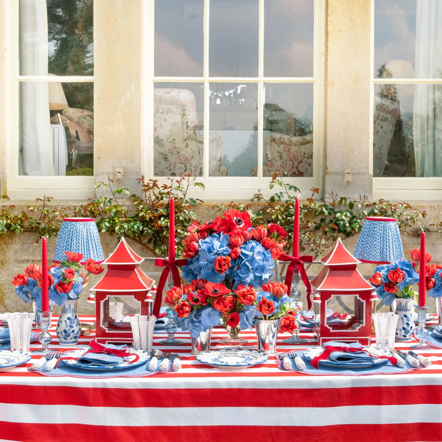 Mrs. Alice Elizabeth Blue Garland Dinner Plates (Set of 4)< Dinner Plates | Crockery Sets