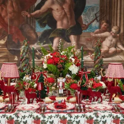 Mrs. Alice Elizabeth Red Garland Dinner Plates (Set of 4)< Dinner Plates | Crockery Sets