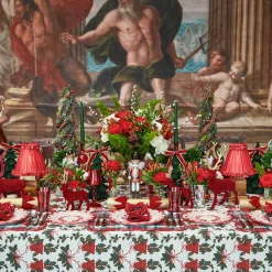 Mrs. Alice Elizabeth Red Garland Dinner Plates (Set of 4)< Dinner Plates | Crockery Sets