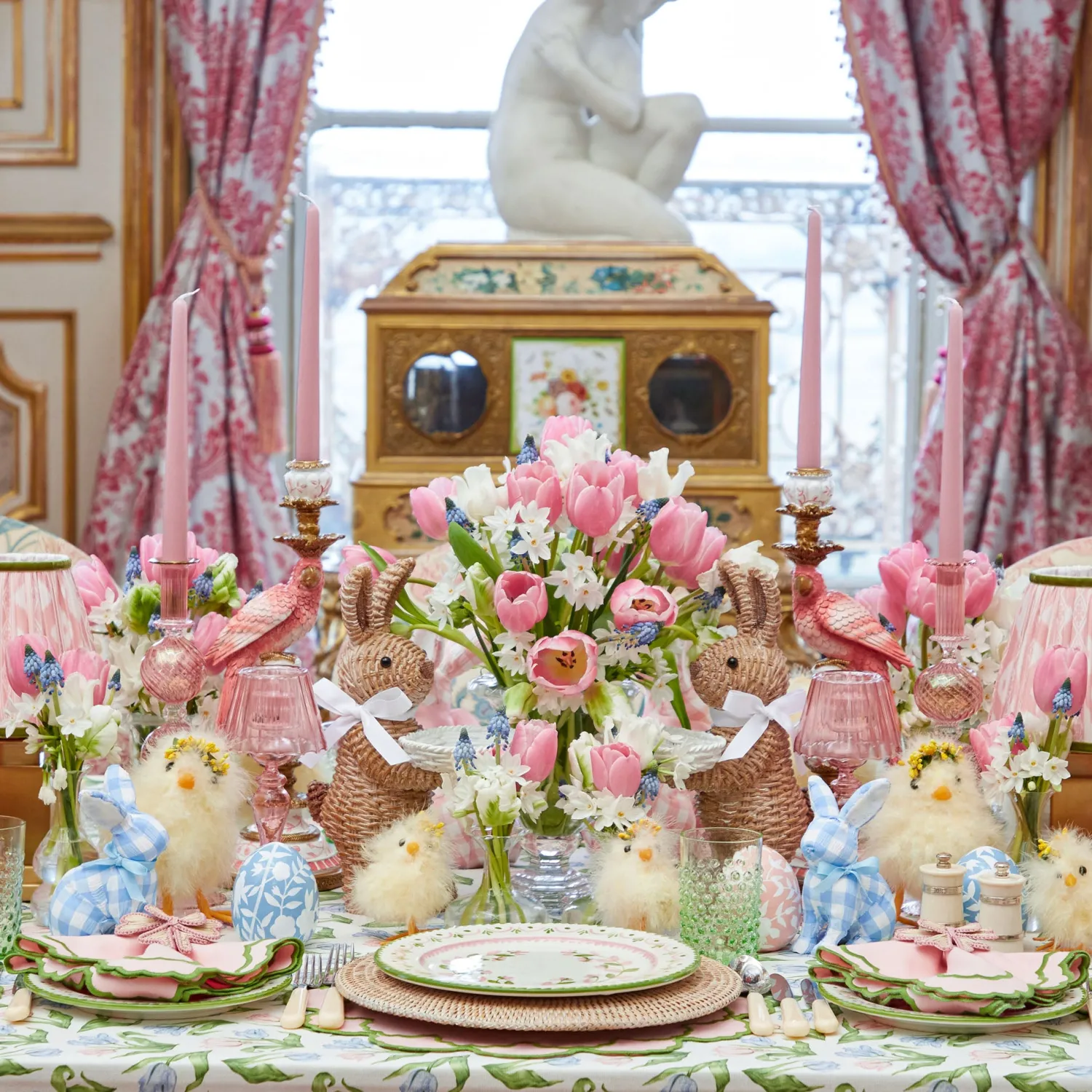 Mrs. Alice Emerald Hobnail Jug< Jugs | For The Millenial