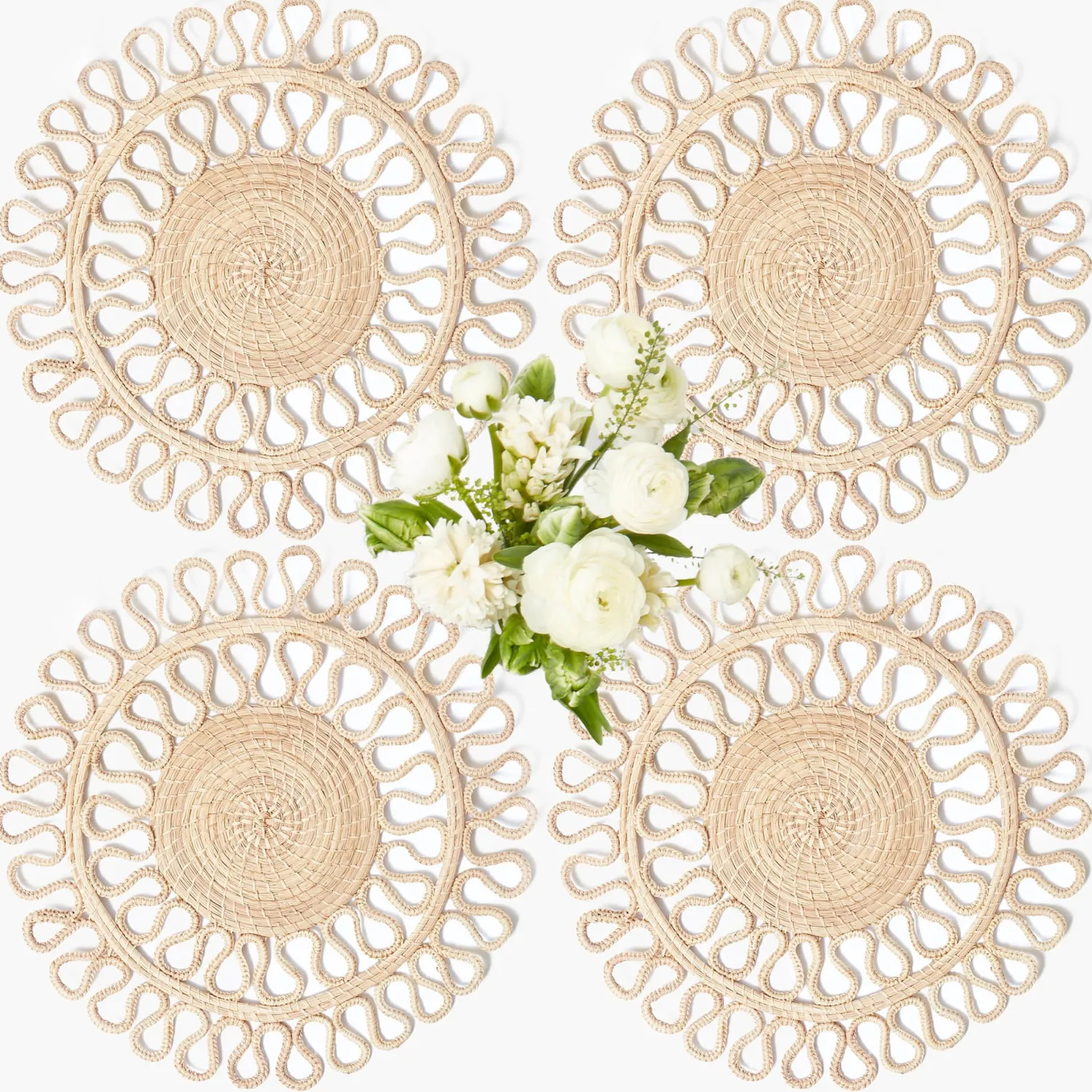 Mrs. Alice Estella Woven Round Placemats (Set of 4)< Summer Table Linen | Placemats