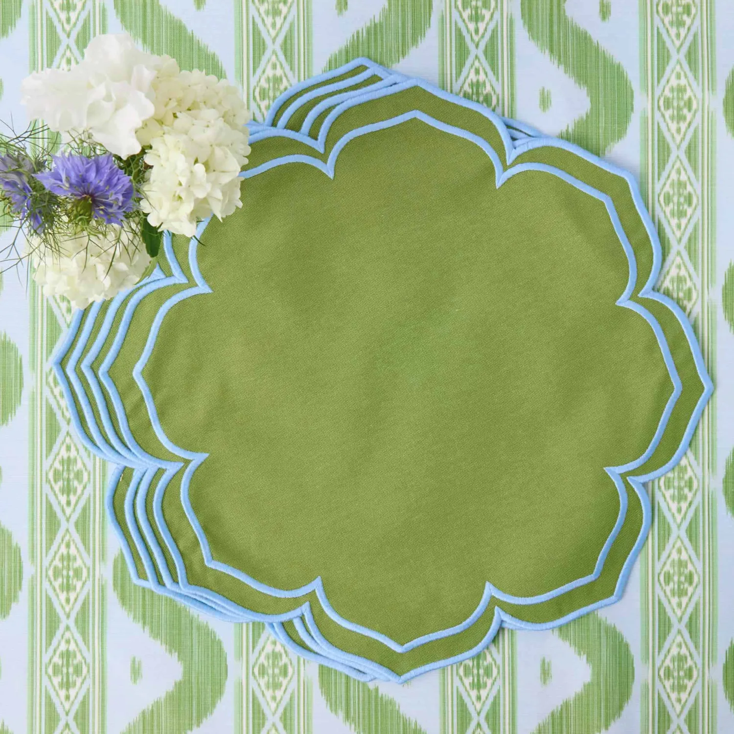 Mrs. Alice Fleur Green Placemats (Set of 4)< Summer Table Linen | Placemats