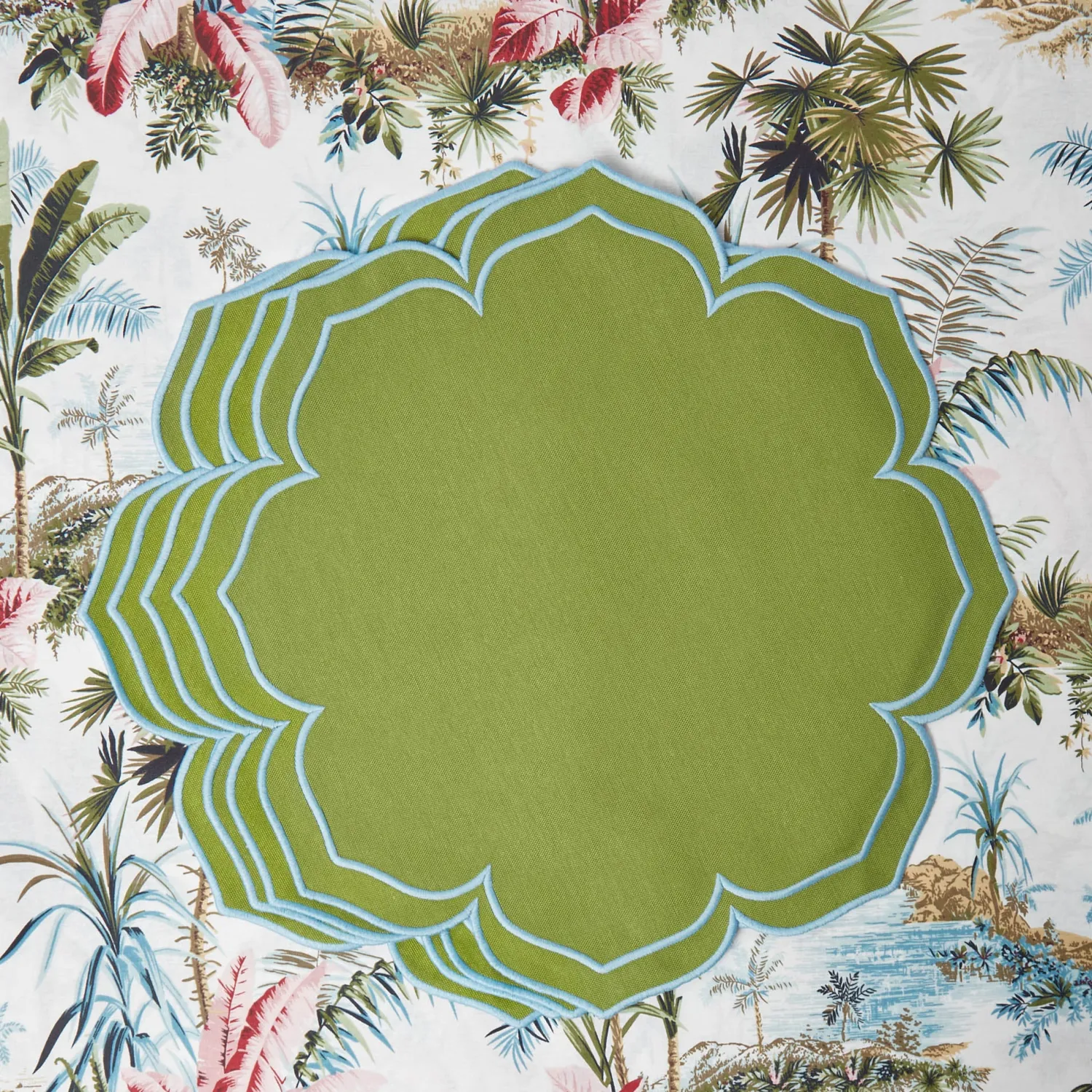 Mrs. Alice Fleur Green Placemats (Set of 4)< Summer Table Linen | Placemats