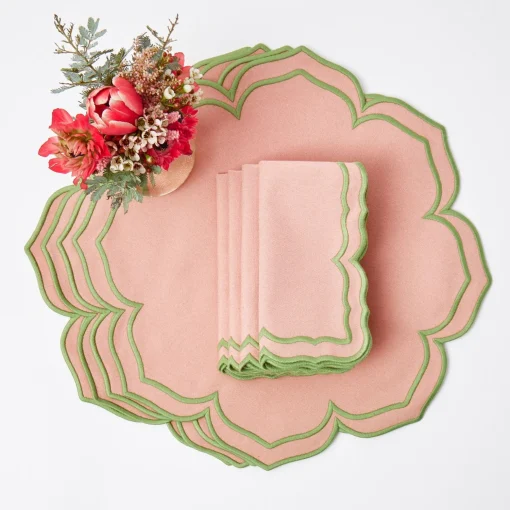 Mrs. Alice Fleur Pink Napkins (Set of 4)< Napkins | Mrs. Alice Monogram