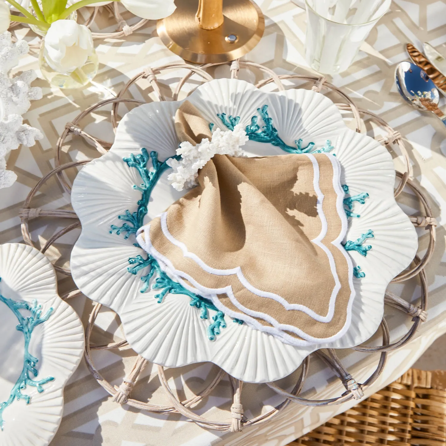 Mrs. Alice Fleur Sand Napkins (Set of 4)< Summer Table Linen | Napkins