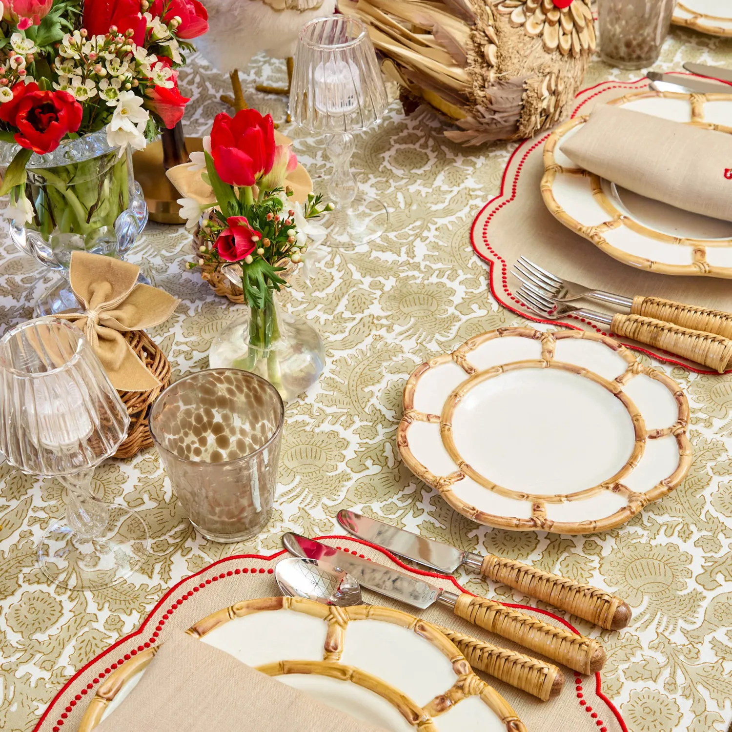 Mrs. Alice Glass Lantern Tea Light Holder Set< Summer Glassware | Summer Candleware