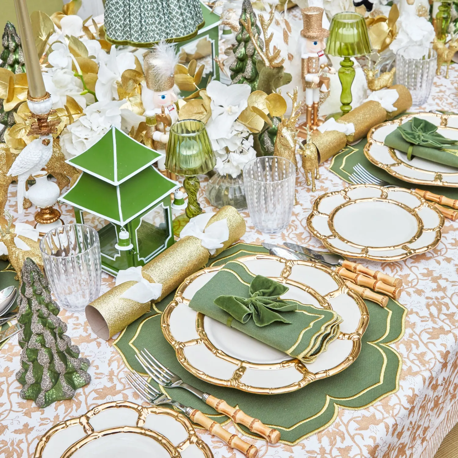 Mrs. Alice Gold Petal Bamboo Starter Plates (Set of 4)< Starter Plates | Crockery Sets