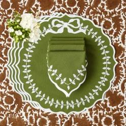 Mrs. Alice Green Bow Laurel Placemats & Napkins (Set of 4)< Table Linen Sets | For The Chalet