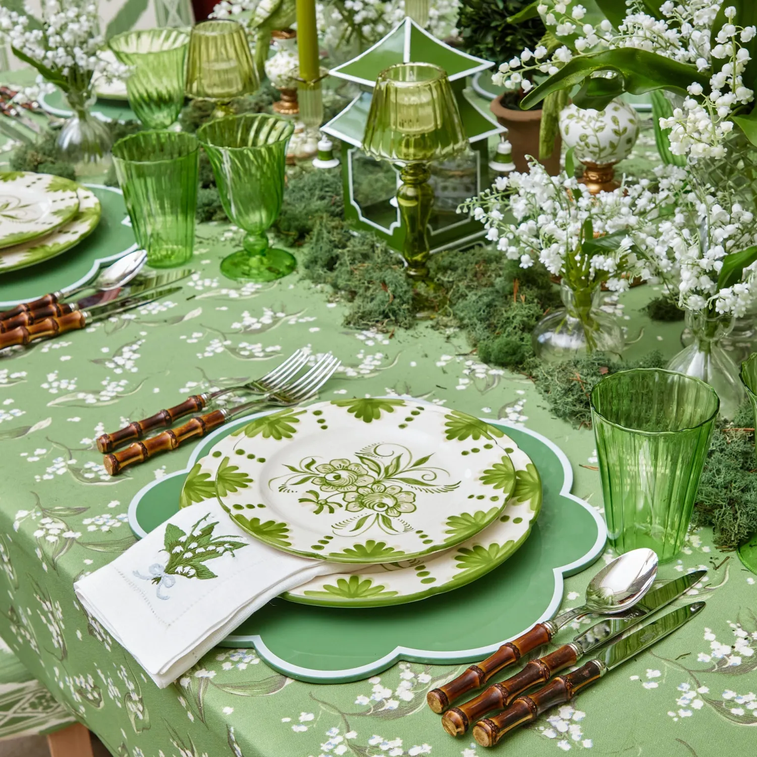 Mrs. Alice Green Lacquer Placemats (Set of 4)< Placemats