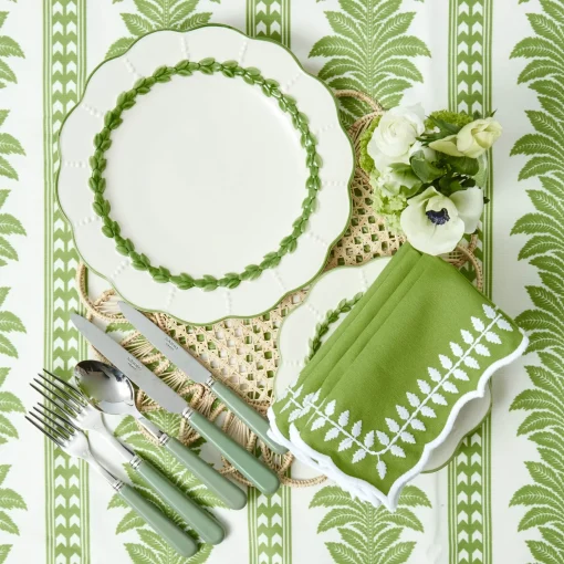 Mrs. Alice Green Laurel Dinner Plates (Set of 4)< Dinner Plates | Crockery Sets