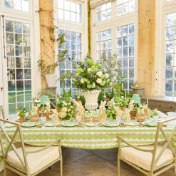 Mrs. Alice Green Laurel Napkins (Set of 4)< Napkins