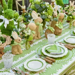 Mrs. Alice Green Laurel Napkins (Set of 4)< Napkins