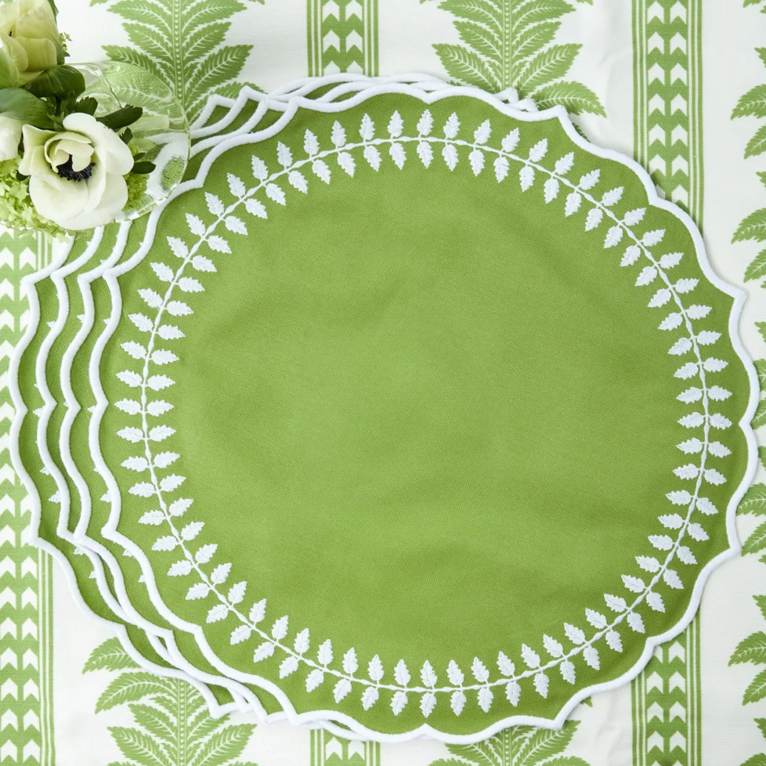 Mrs. Alice Green Laurel Placemats (Set of 4)< Placemats