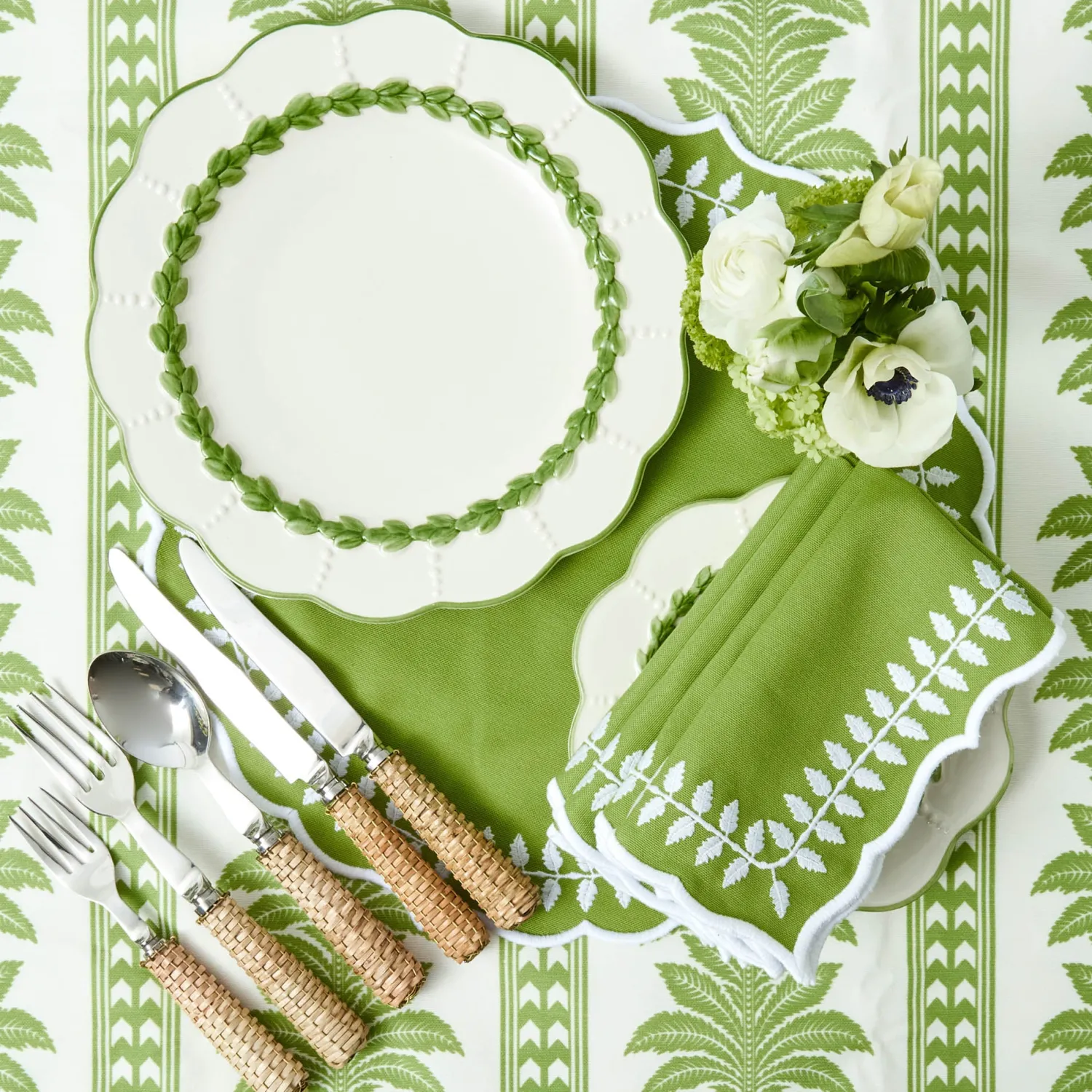 Mrs. Alice Green Laurel Placemats (Set of 4)< Placemats