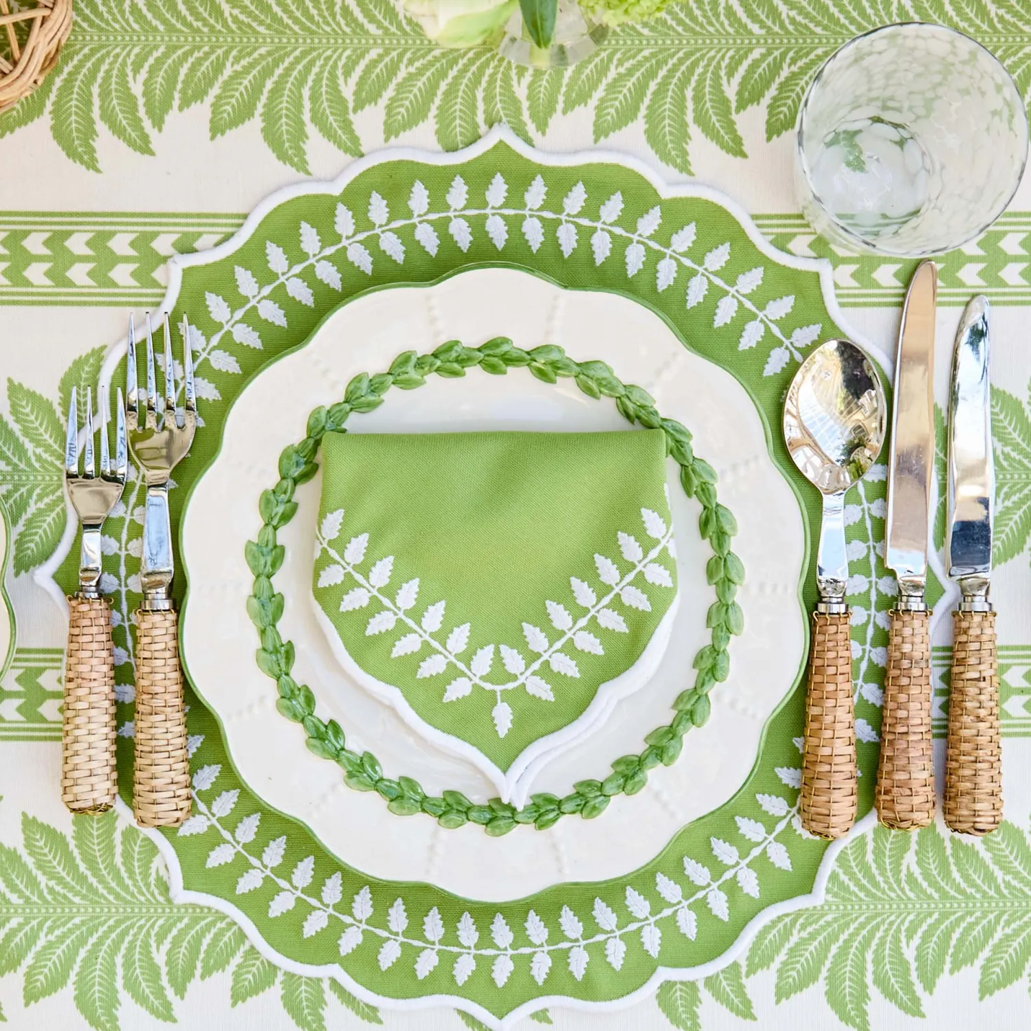 Mrs. Alice Green Laurel Placemats (Set of 4)< Placemats