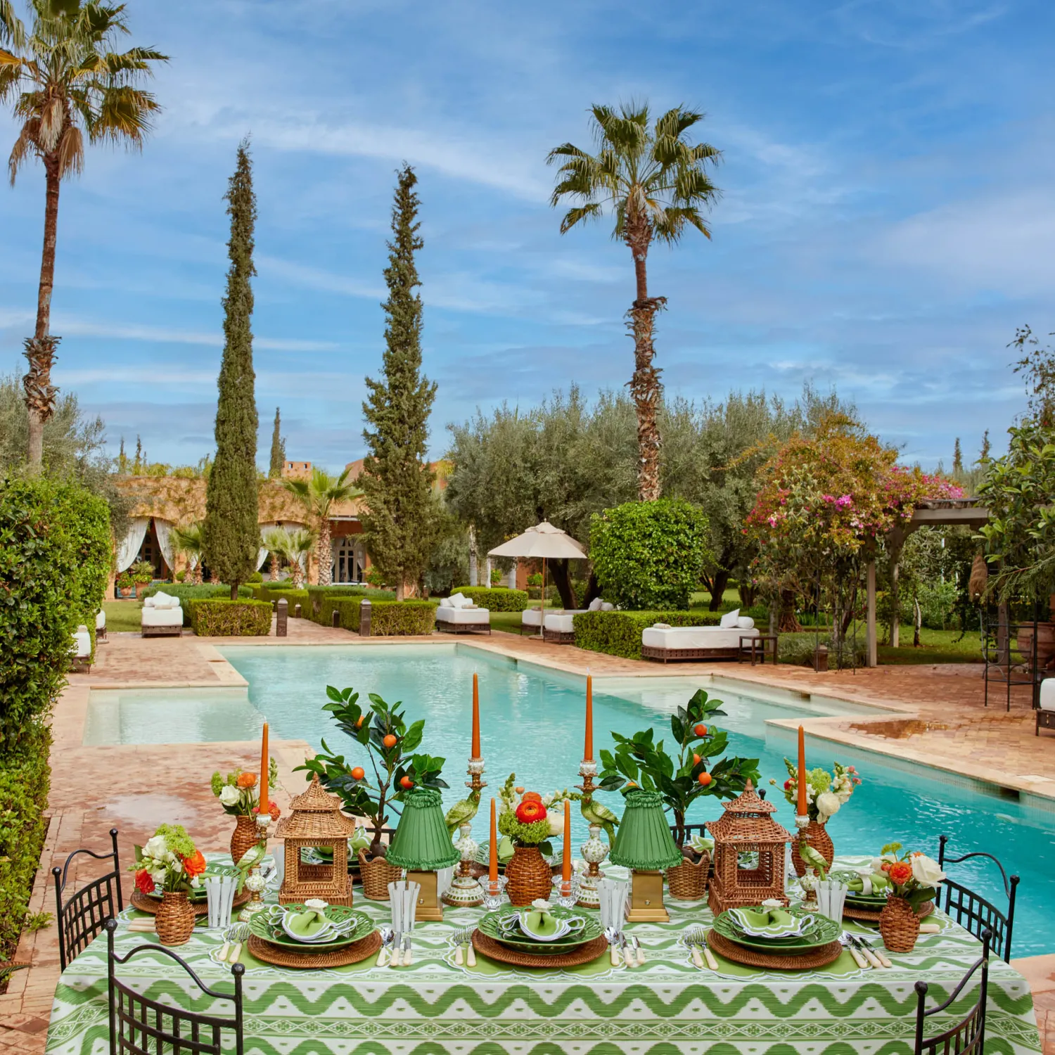 Mrs. Alice Green Parrot Candle Holder (Pair)< Summer Candleware | Candle Holders