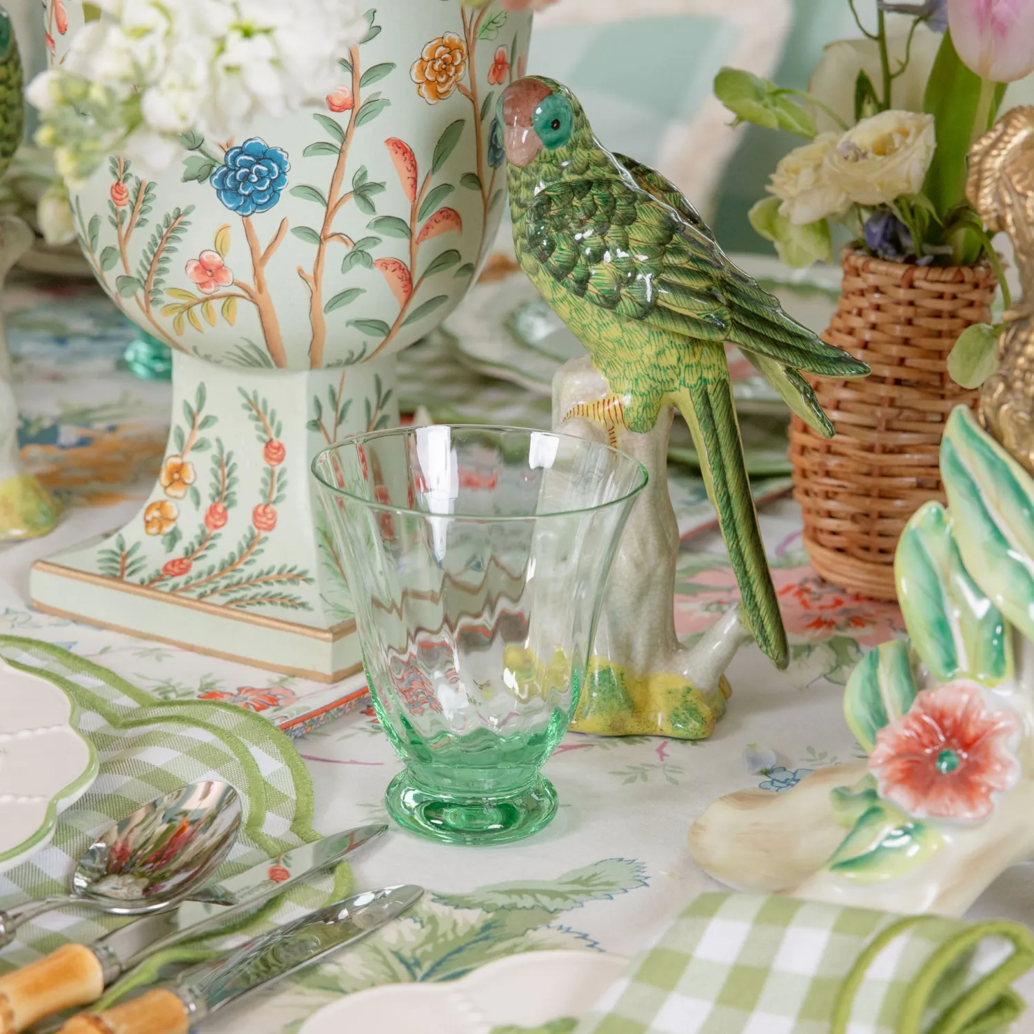 Mrs. Alice Green Tulip Water Glasses (Set of 4)< Summer Glassware | Glasses