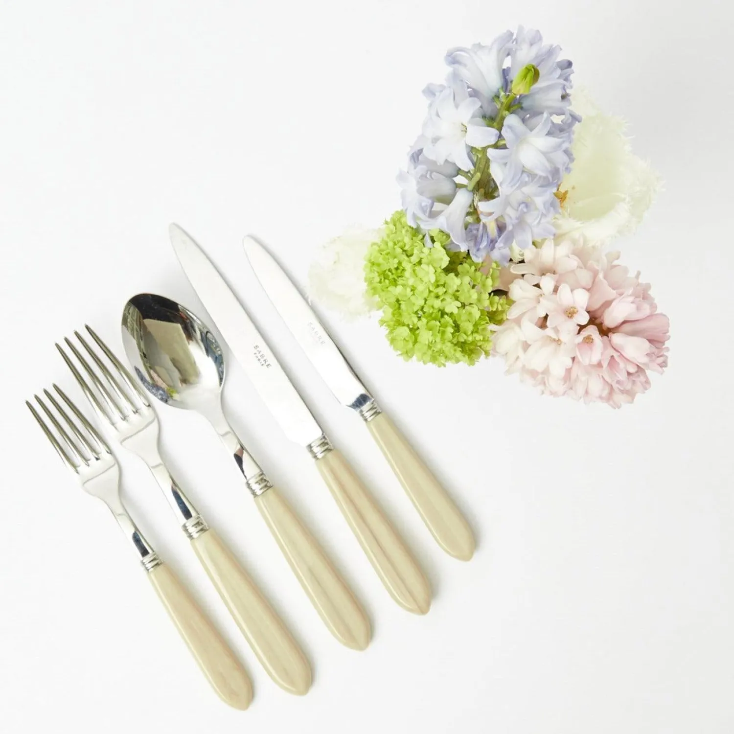 Mrs. Alice Grey Horn Cutlery Set (5 Piece)< Cutlery Sets
