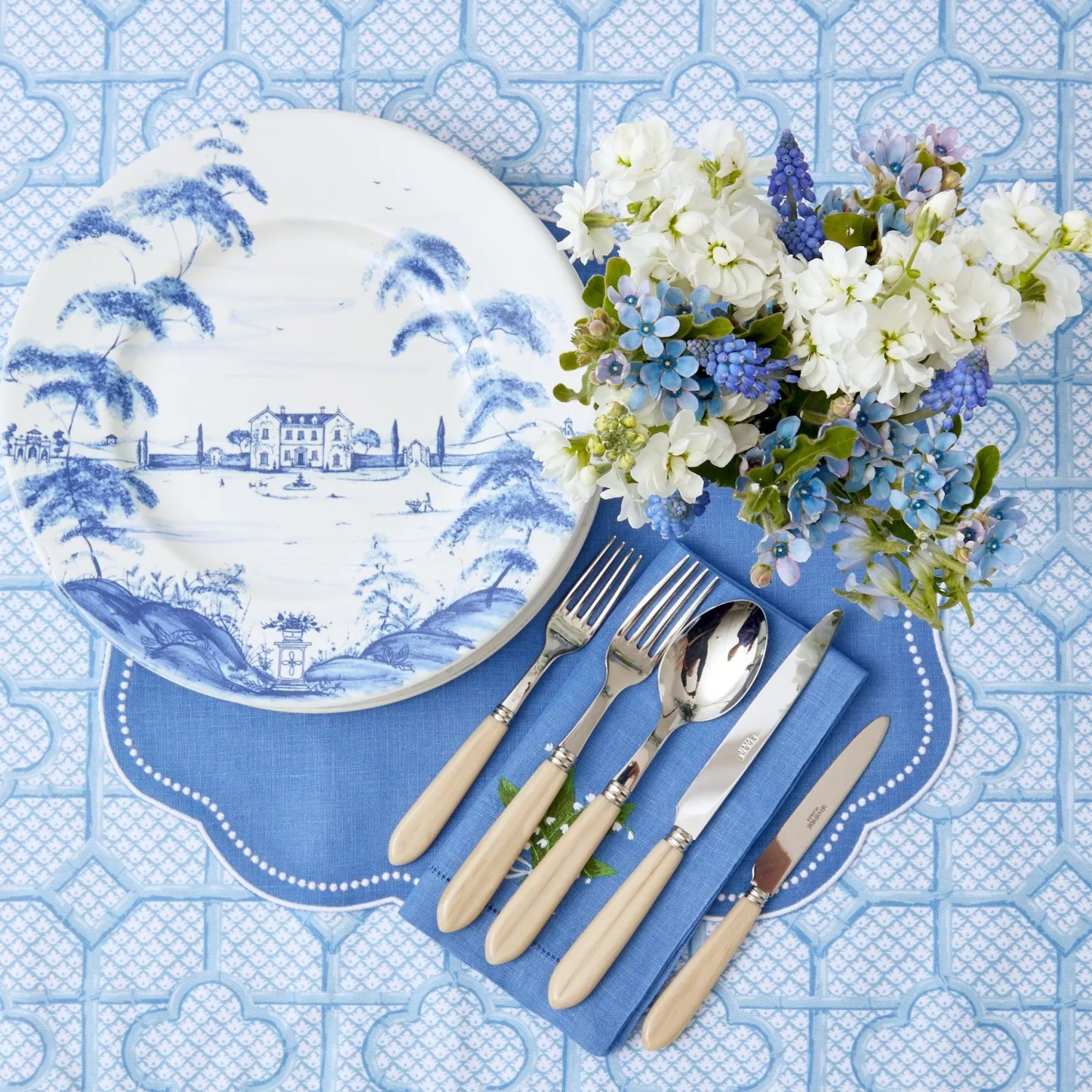 Mrs. Alice Grey Horn Cutlery Set (5 Piece)< Cutlery Sets