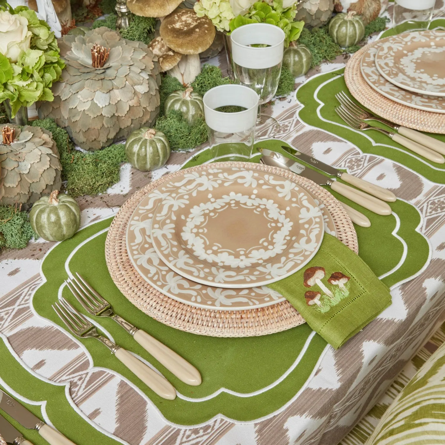 Mrs. Alice Grey Horn Cutlery Set (5 Piece)< Cutlery Sets