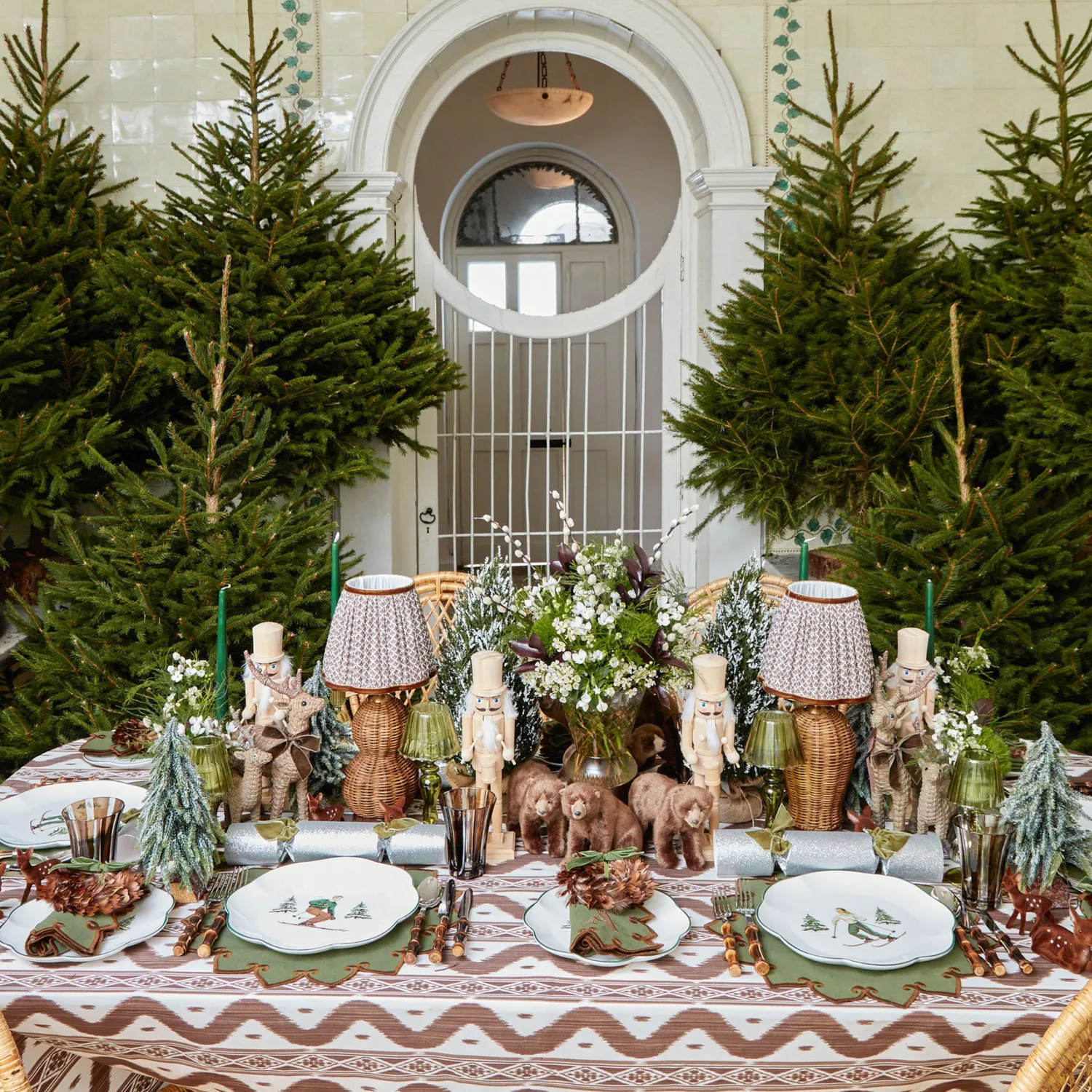 Mrs. Alice Heidi & Hans Skier Dinner & Starter Plates (Set of 8)< Crockery Sets