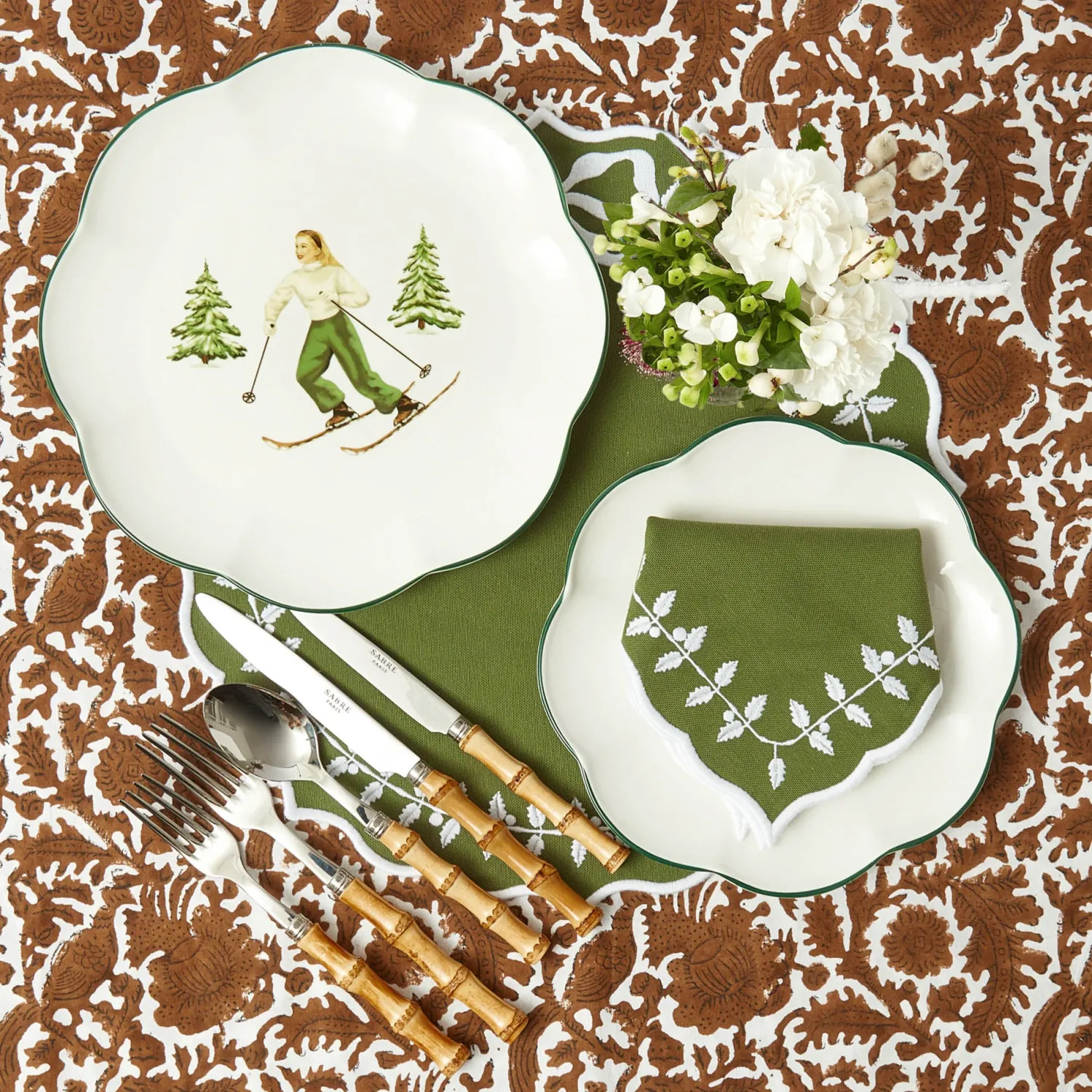 Mrs. Alice Heidi & Hans Skier Dinner & Starter Plates (Set of 8)< Crockery Sets